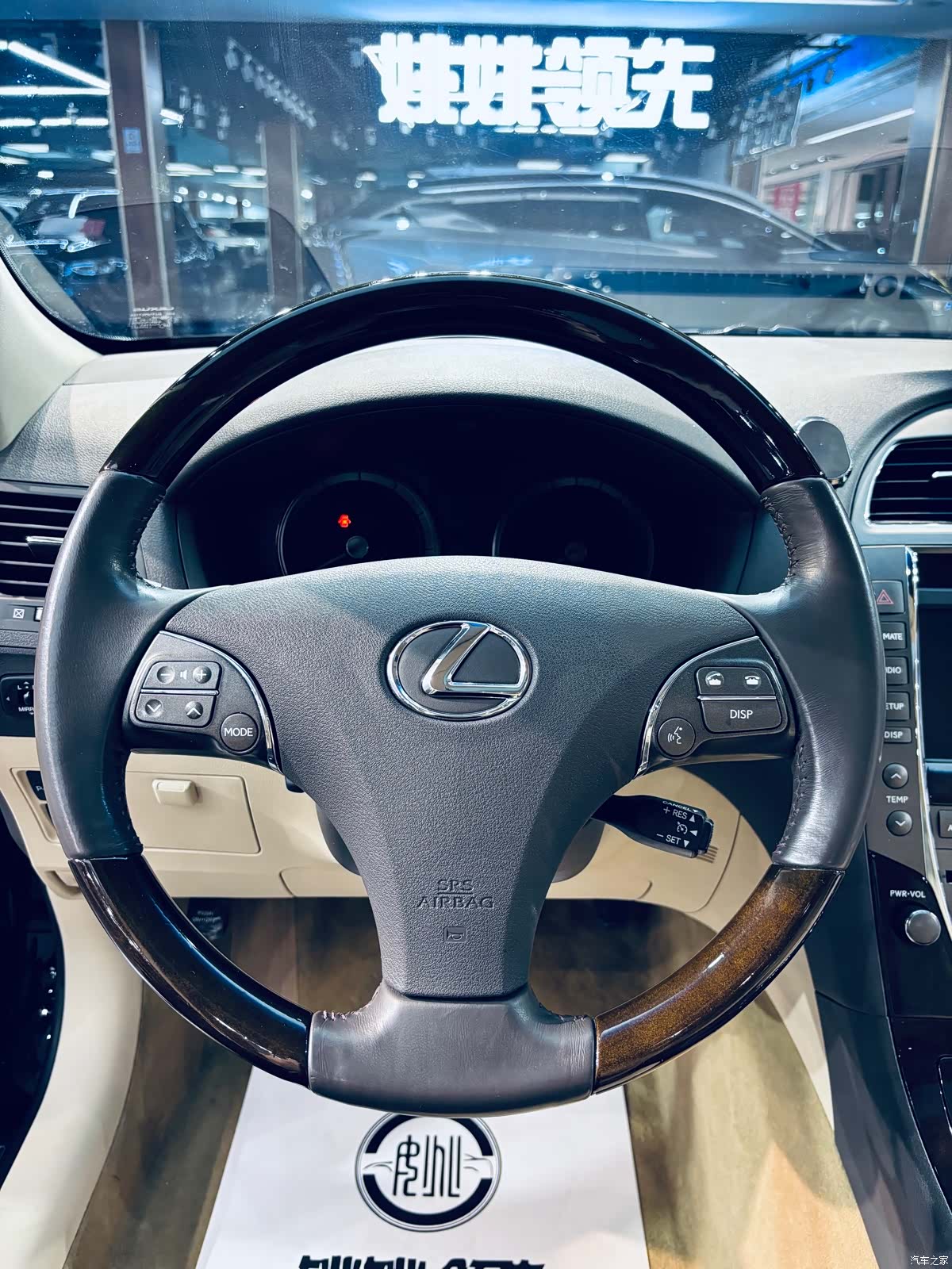 Lexus ES, 2013 все фото
