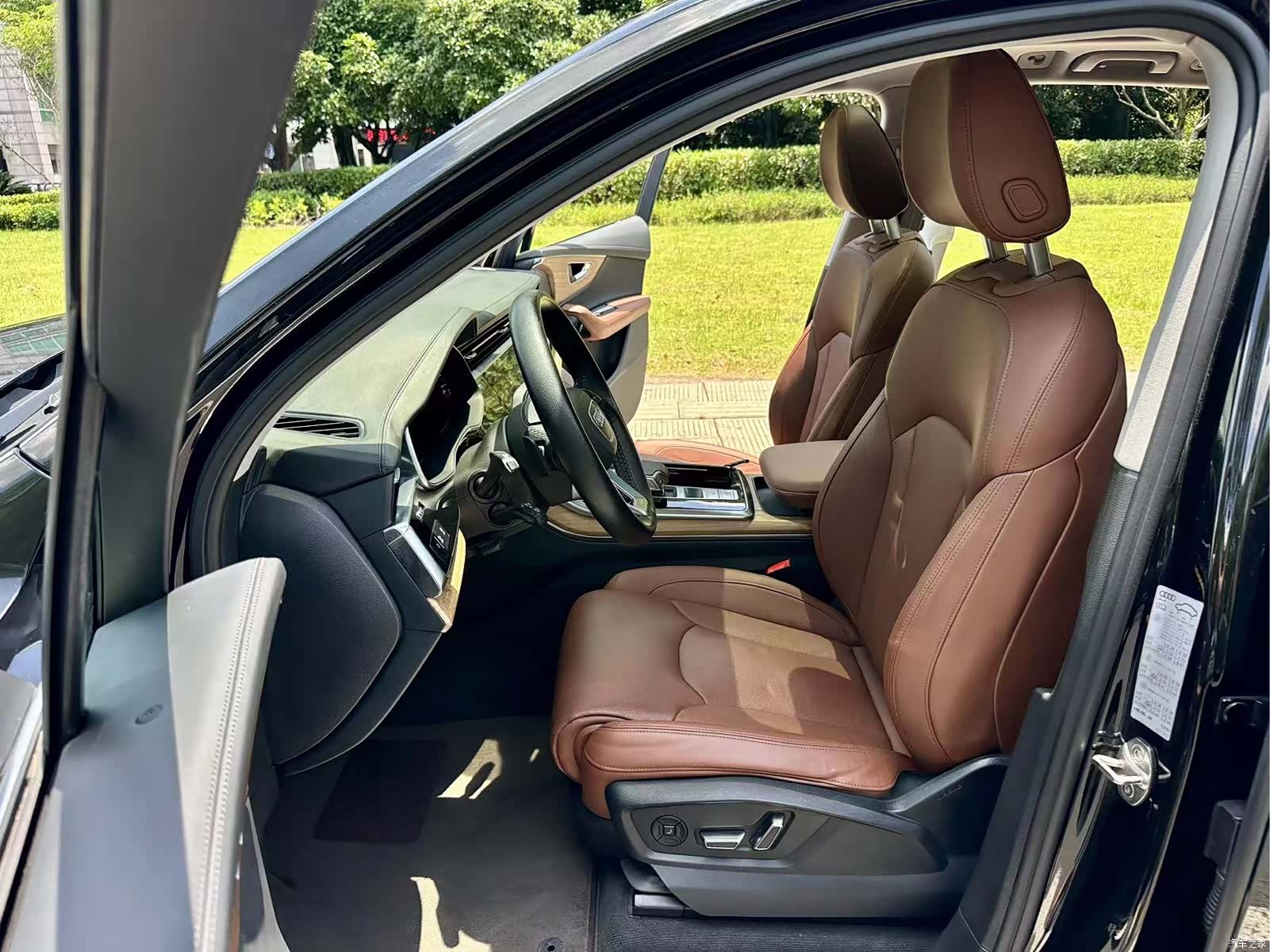 Audi Q7, 2022 6