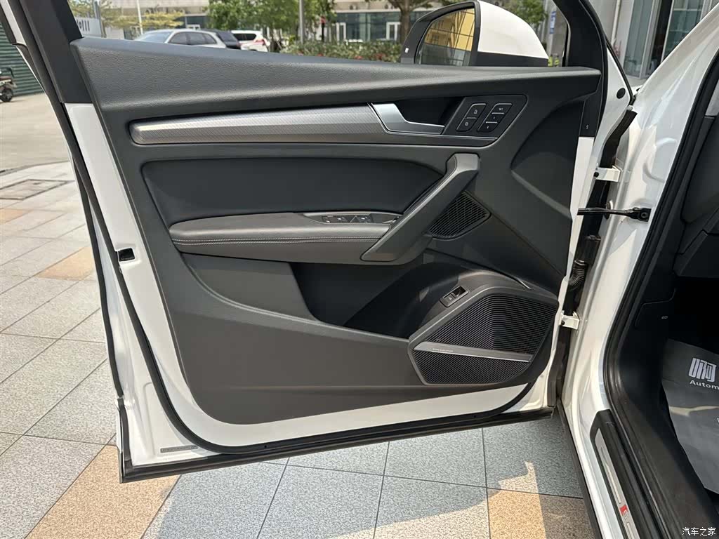 Audi Q5L, 2021 21