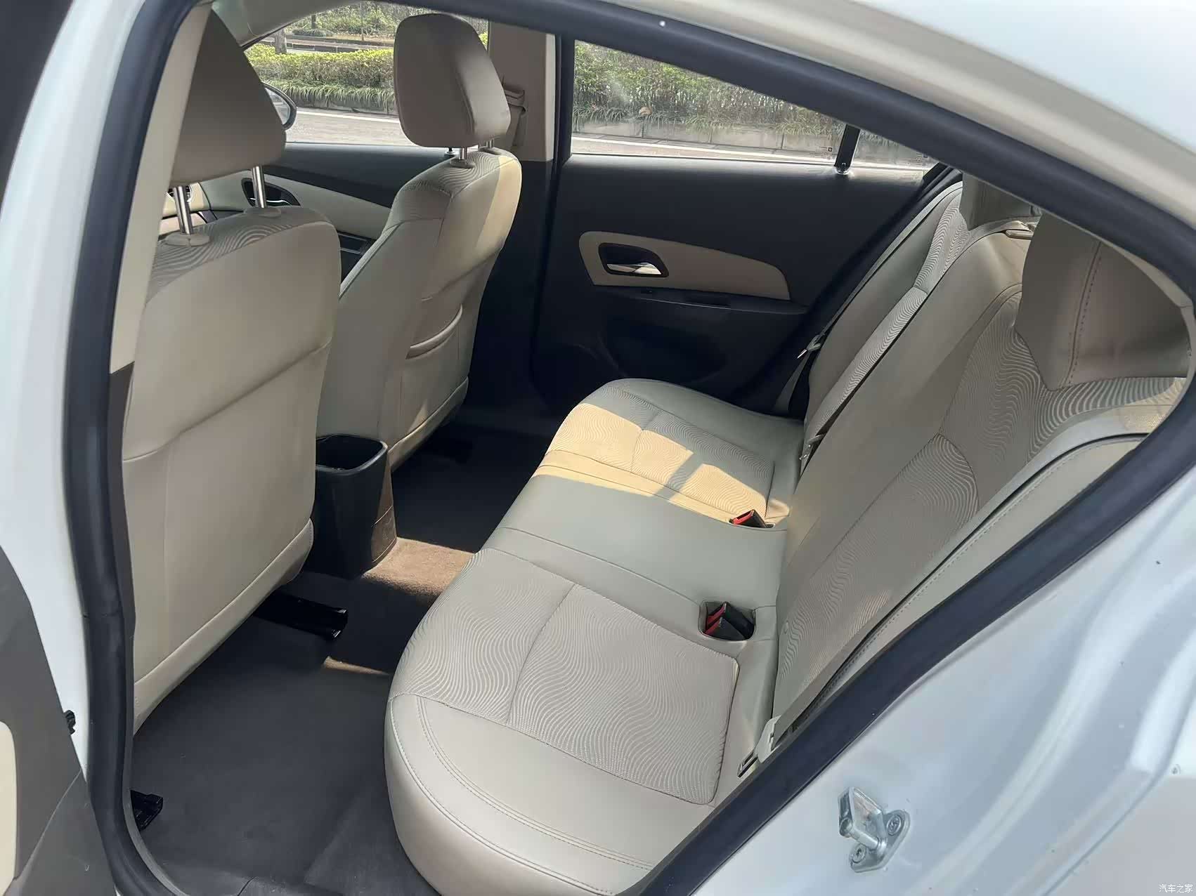 Chevrolet SE, 2016 10