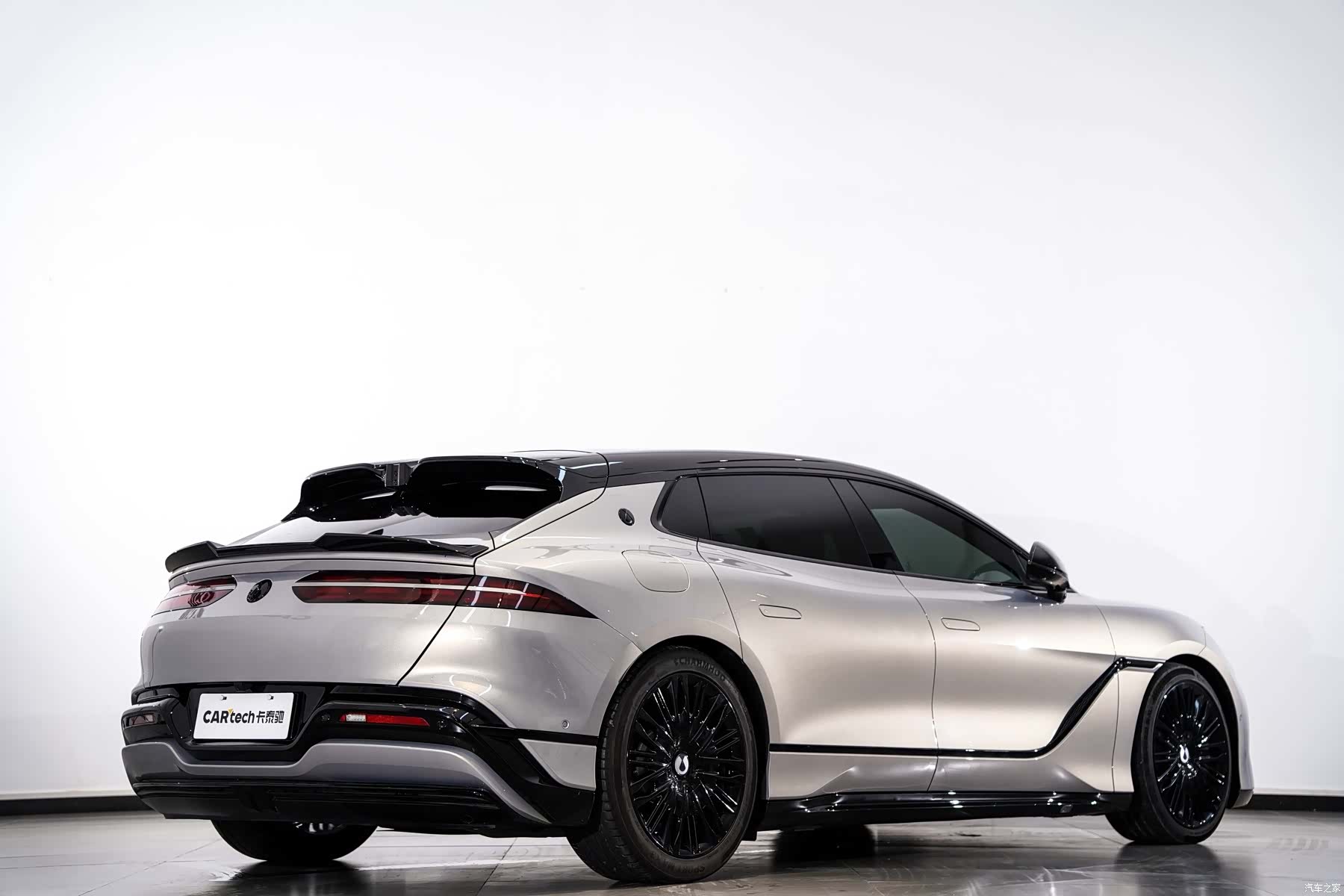 Denza Z9GT, 2024 4