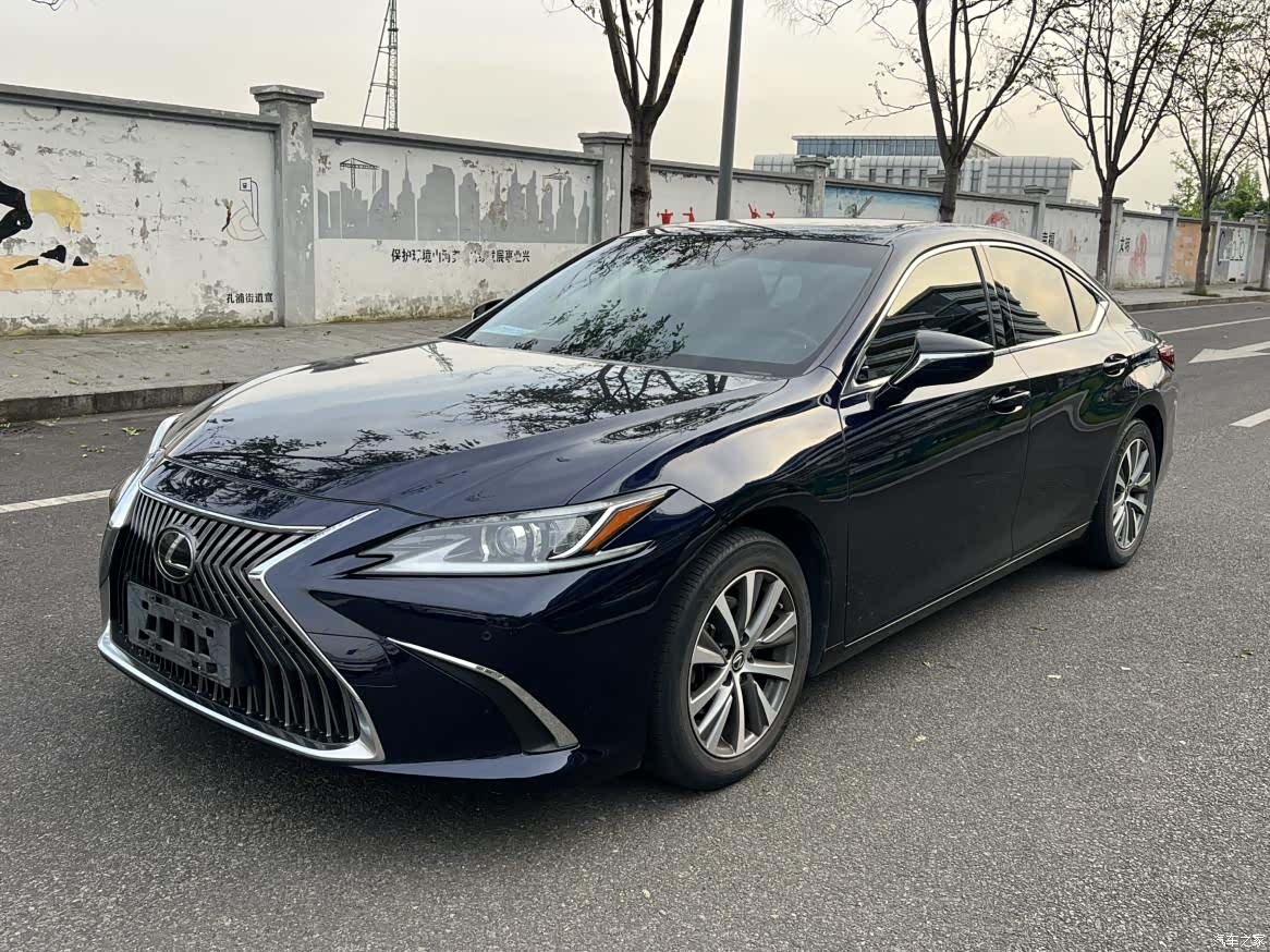 Lexus ES, 2020 1