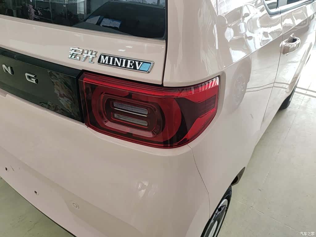 Wuling MINIEV, 2022 8
