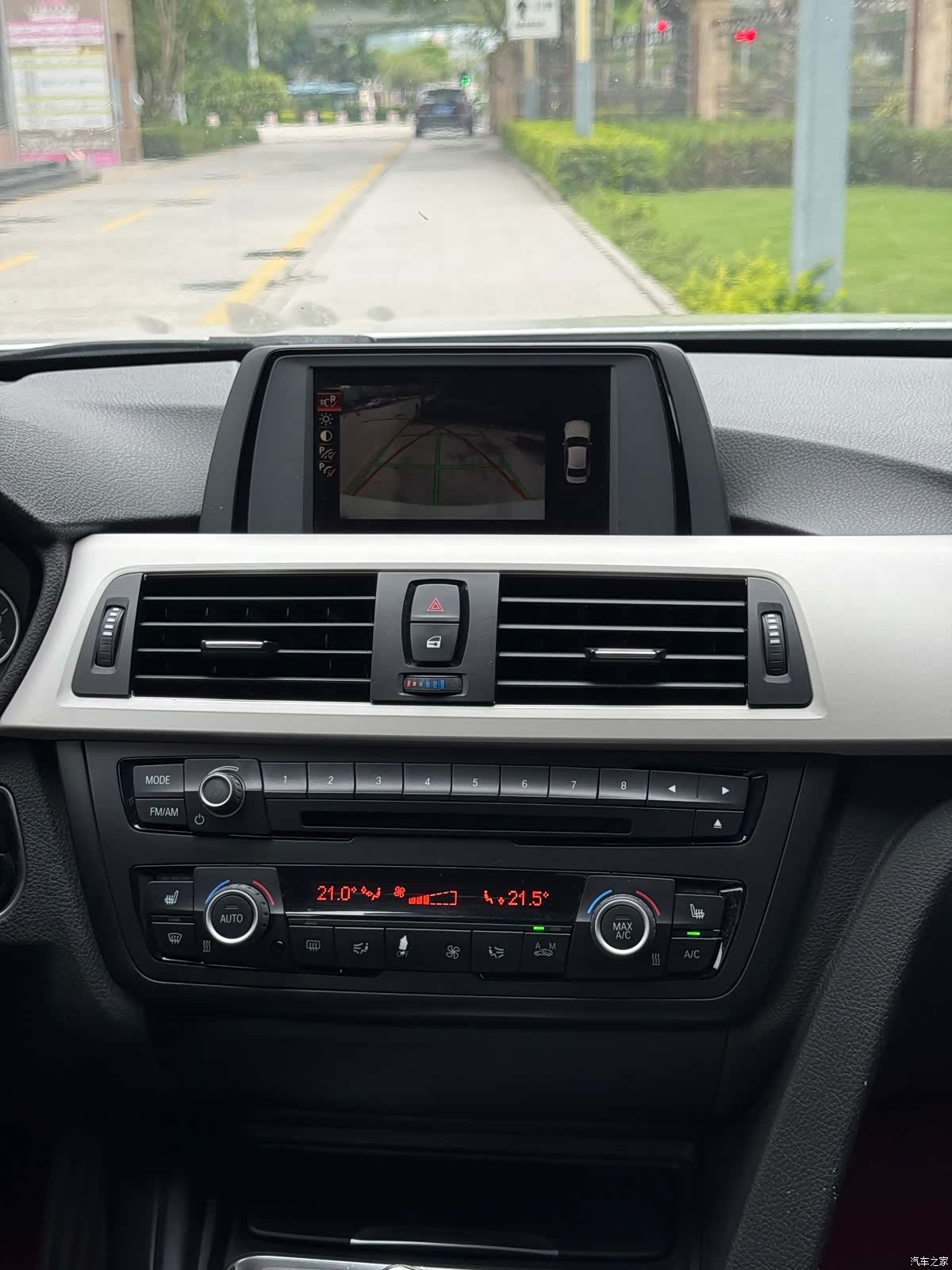 BMW 3 Series, 2015 23