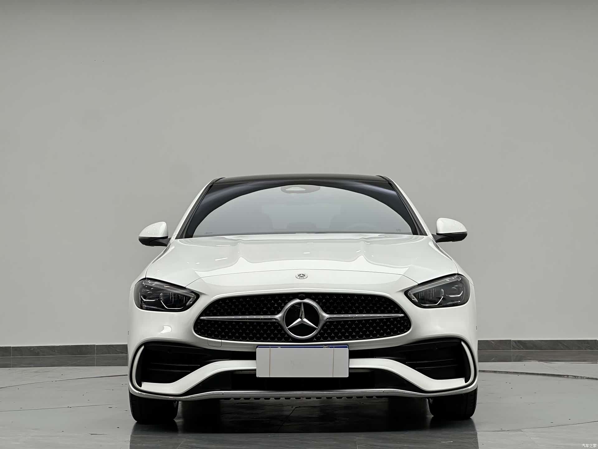 Mercedes-Benz C-Class, 2024 2