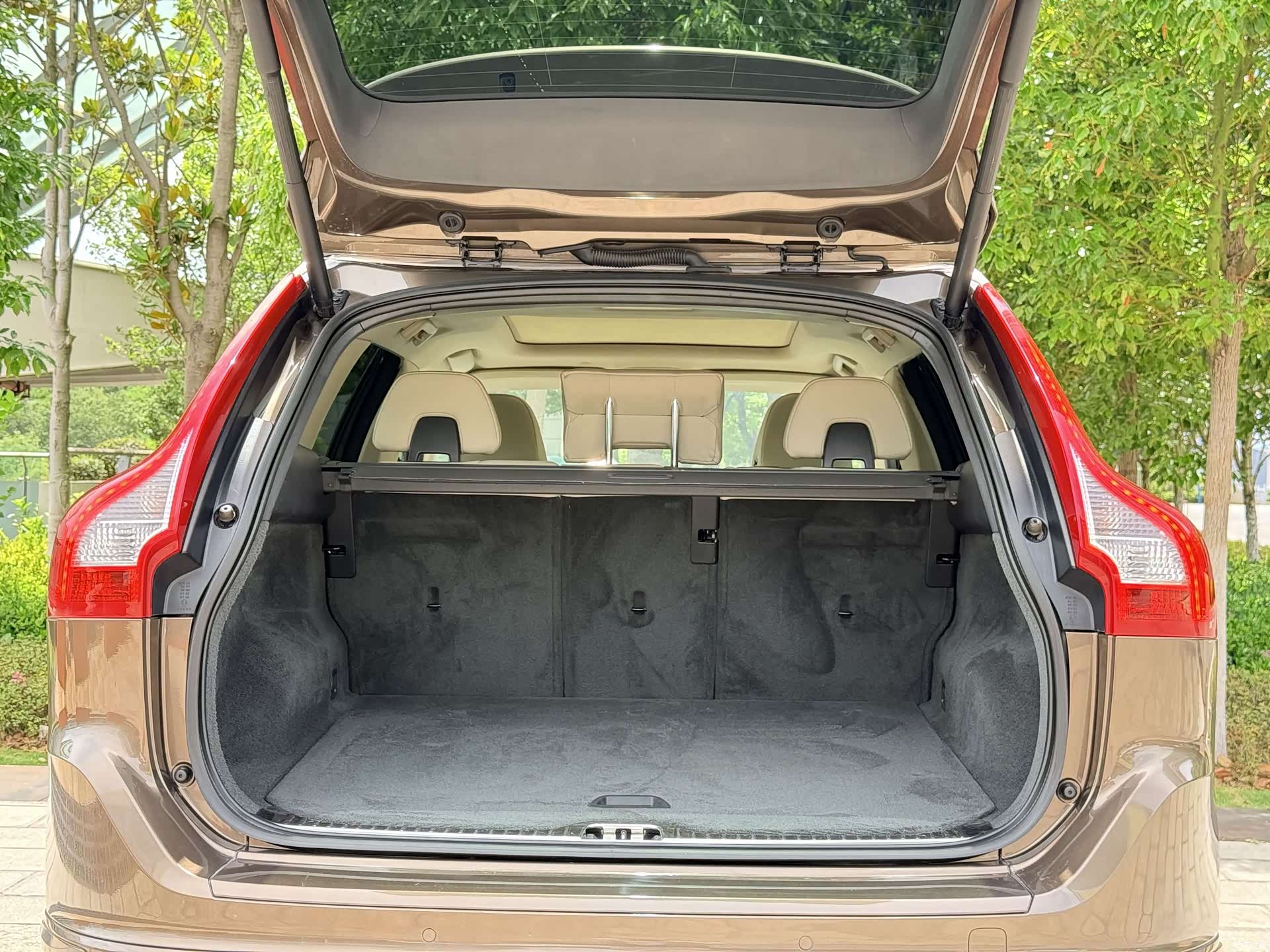 Volvo XC60, 2013 26
