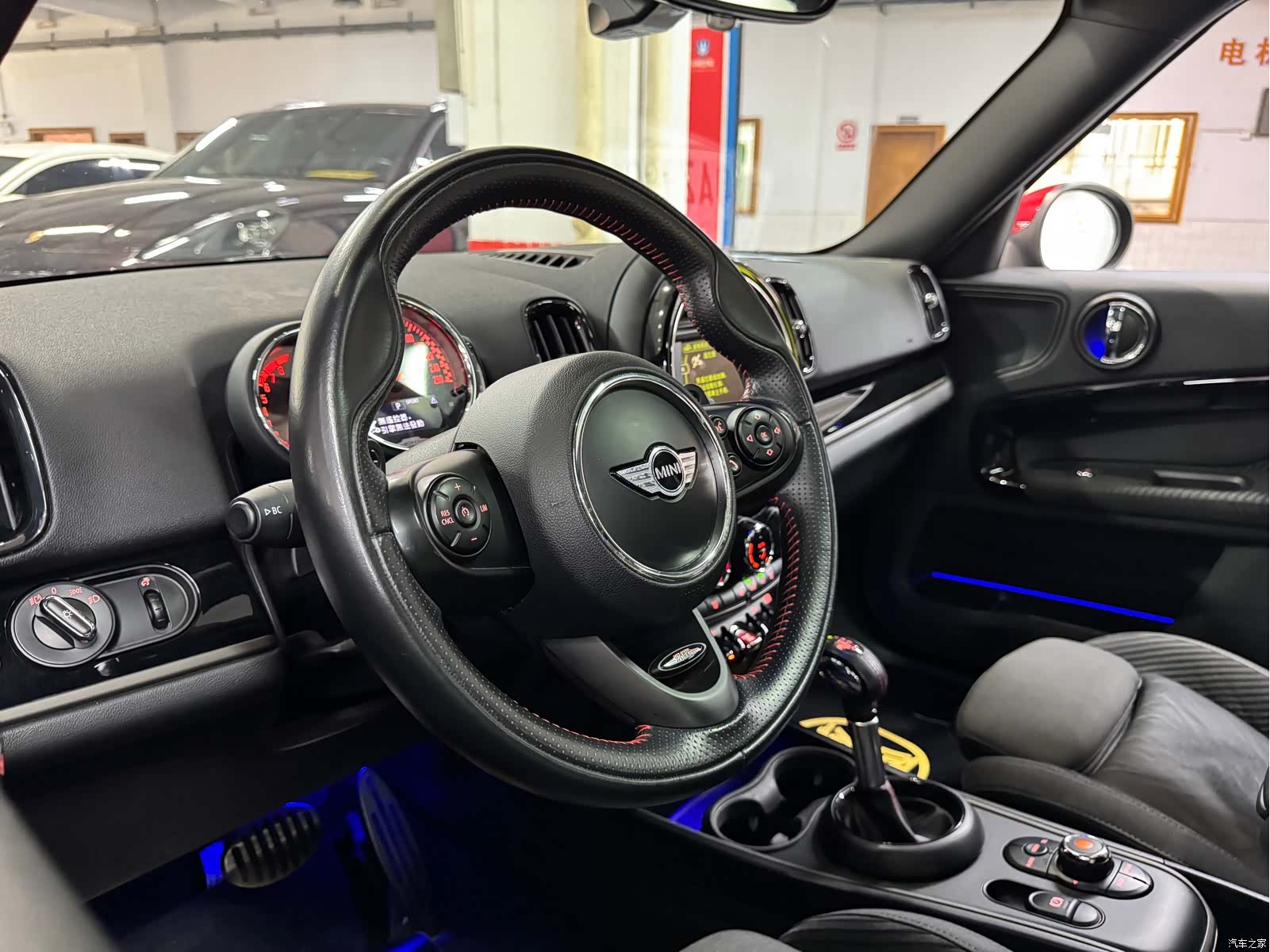Mini Countryman, 2018 18