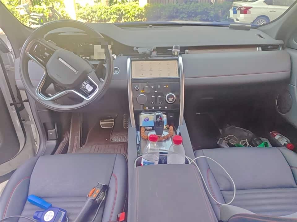 Land Rover Discover sources for sports