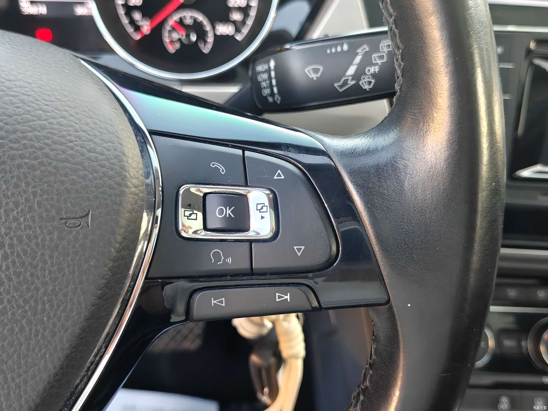 Volkswagen L, 2017 30