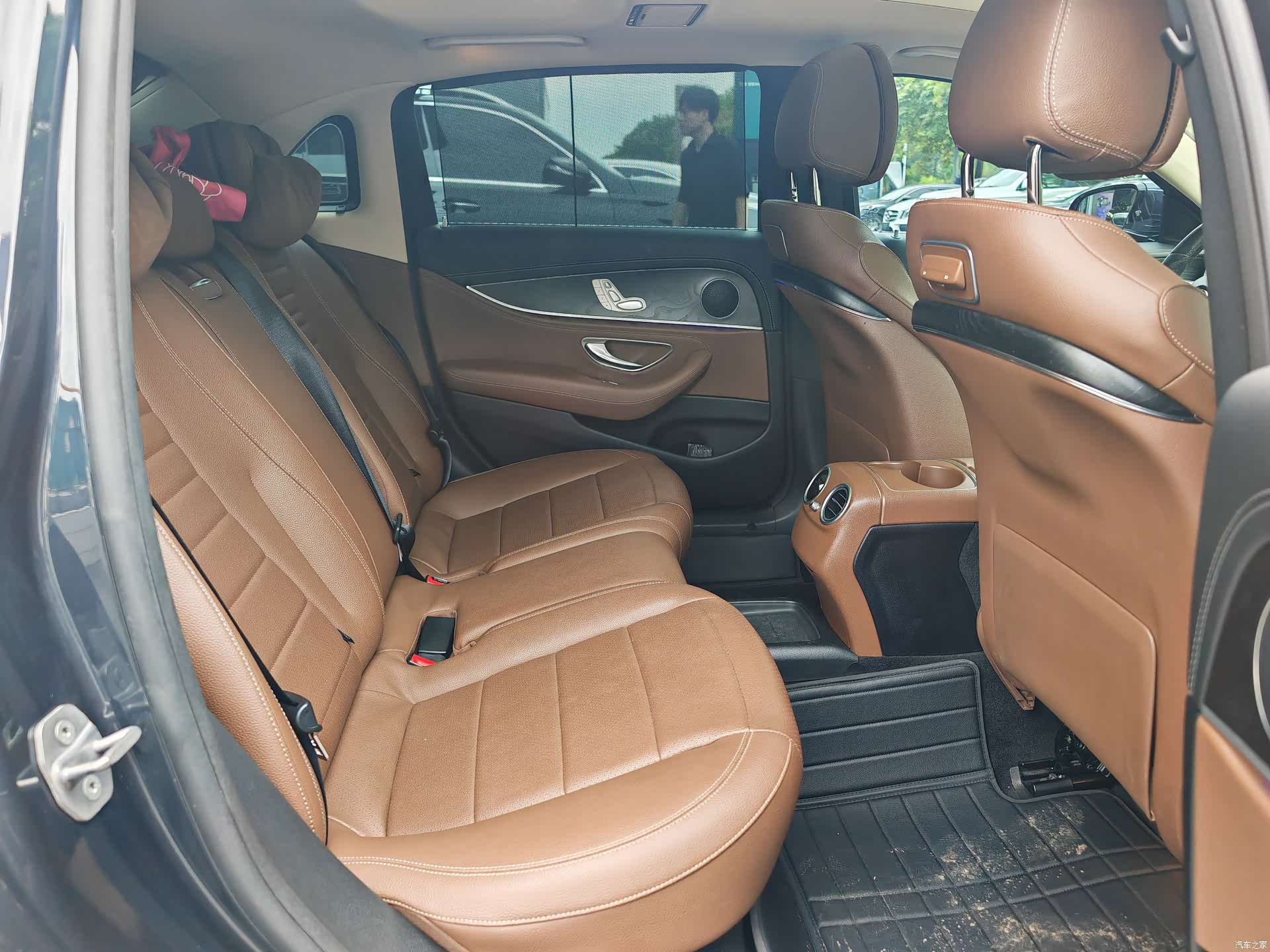Mercedes-Benz E-Class, 2019 11