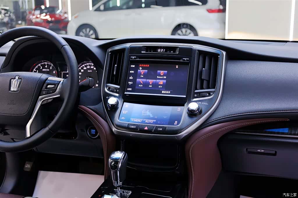 Toyota Crown, 2017 20