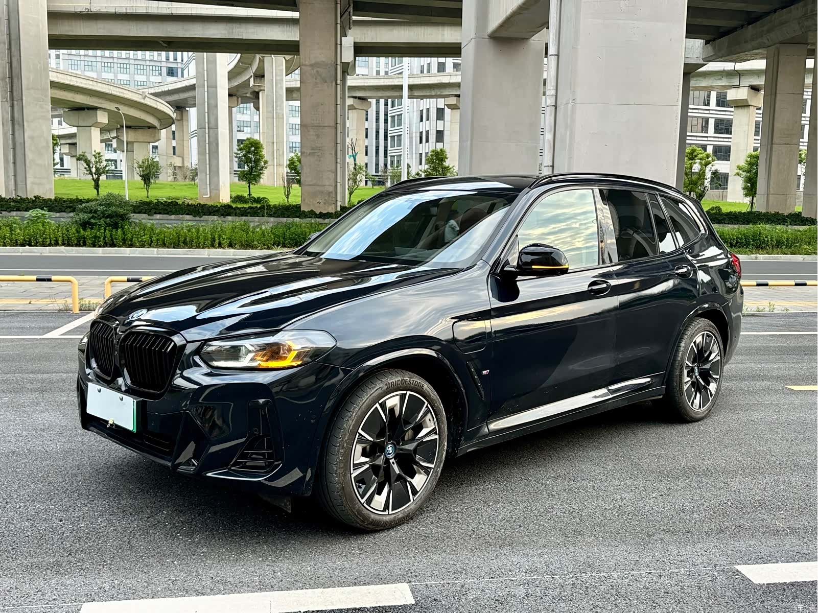 BMW iX3, 2023 1