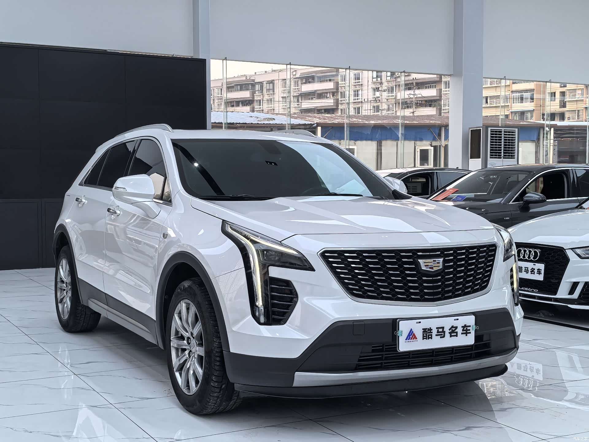 Cadillac XT4, 2021 3