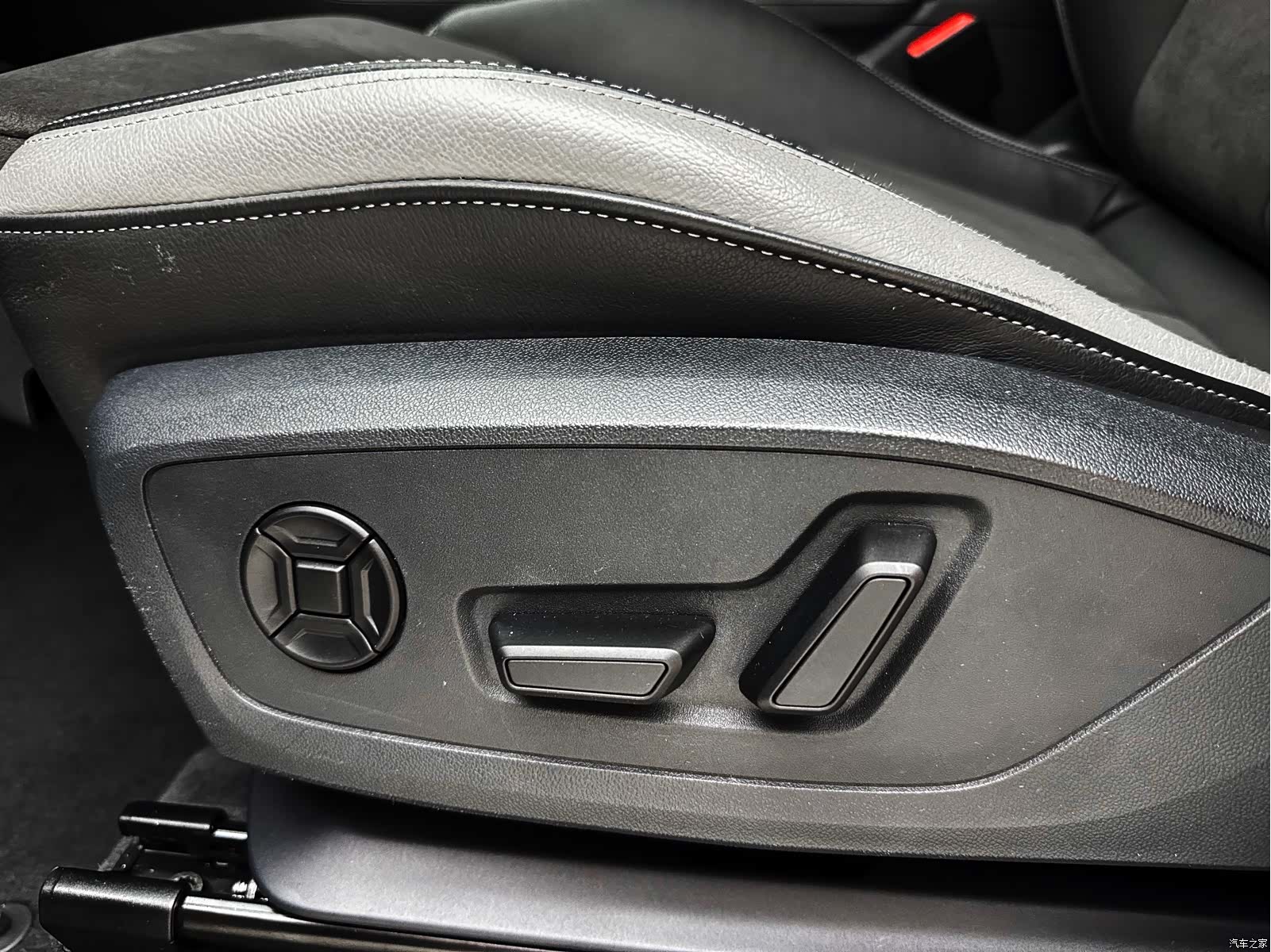 Audi Q3, 2022 12