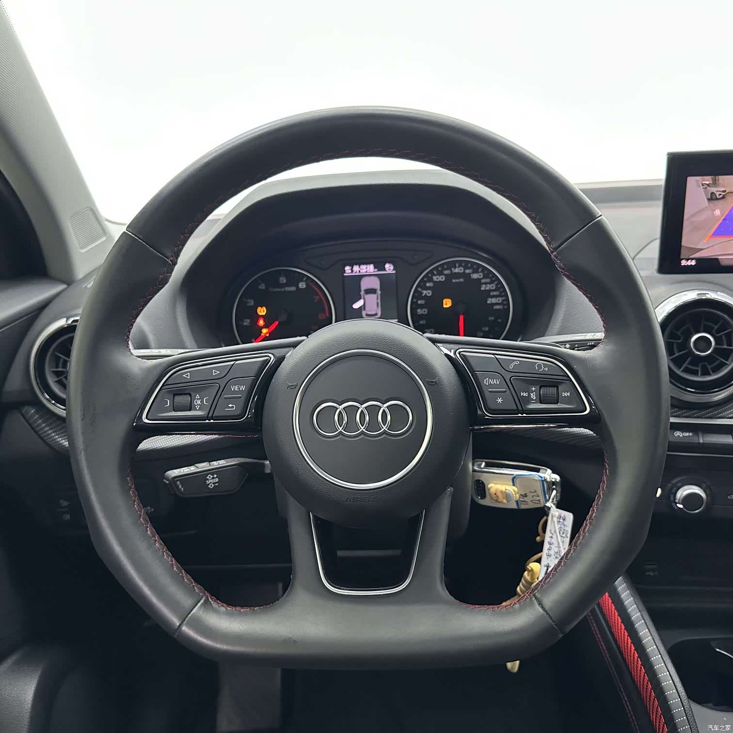 Audi Q2L, 2023 12