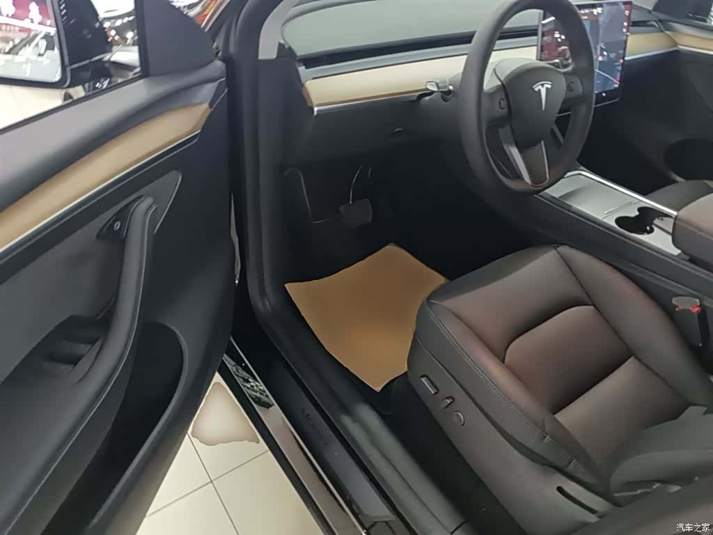 Tesla Model Y, 2021 16