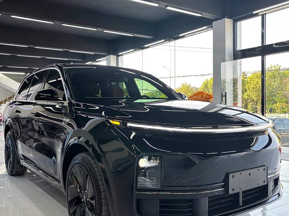 Li Auto Ideal L8