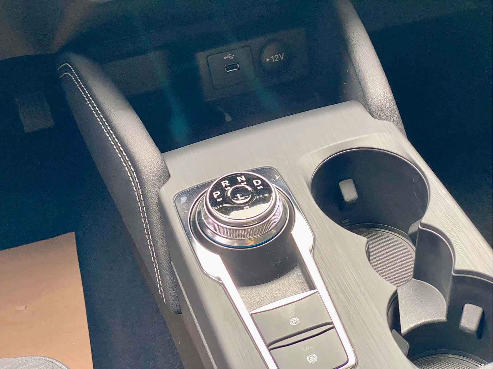 Ford Focus, 2022 15
