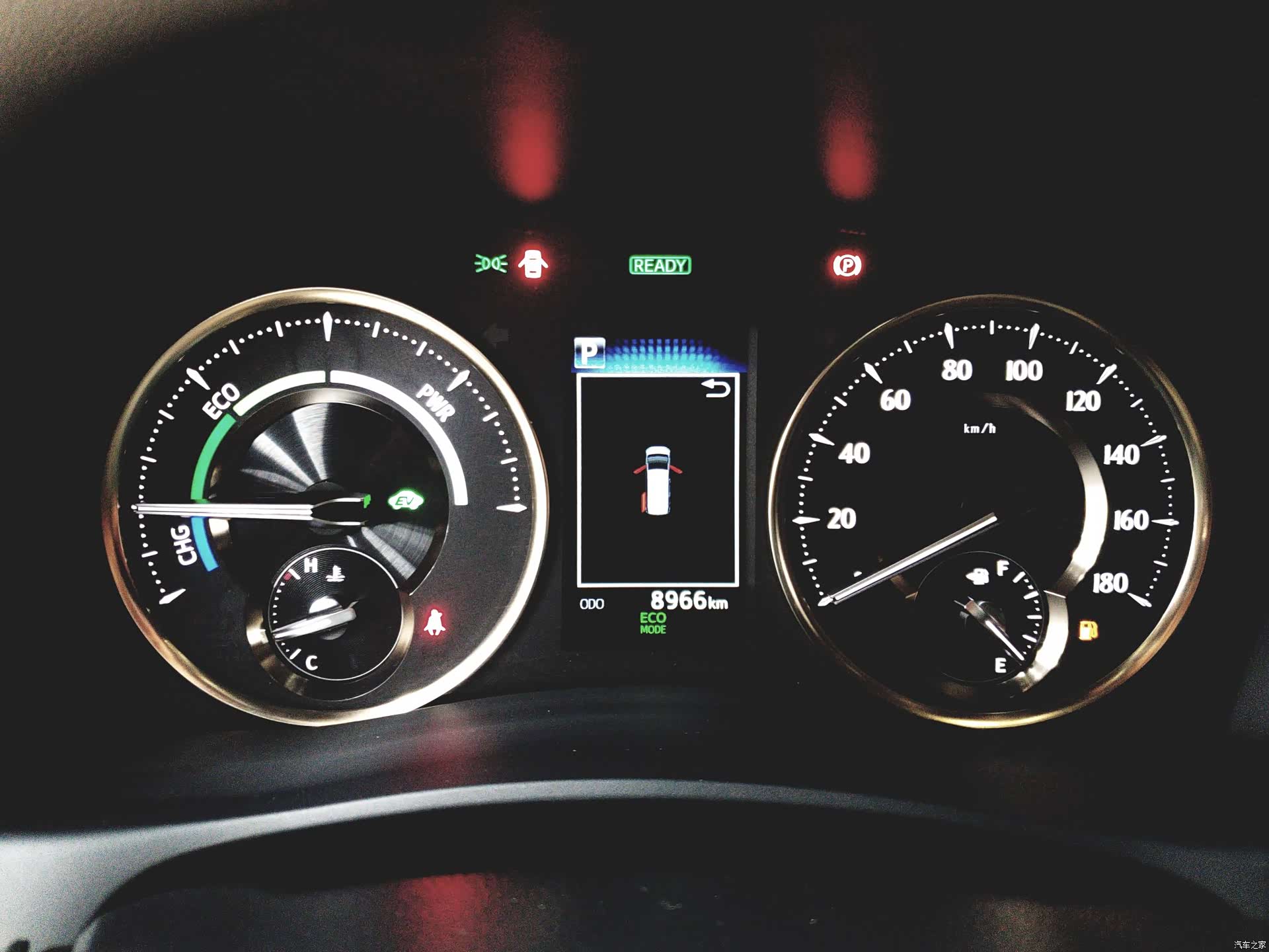 Toyota Vellfire, 2021 13