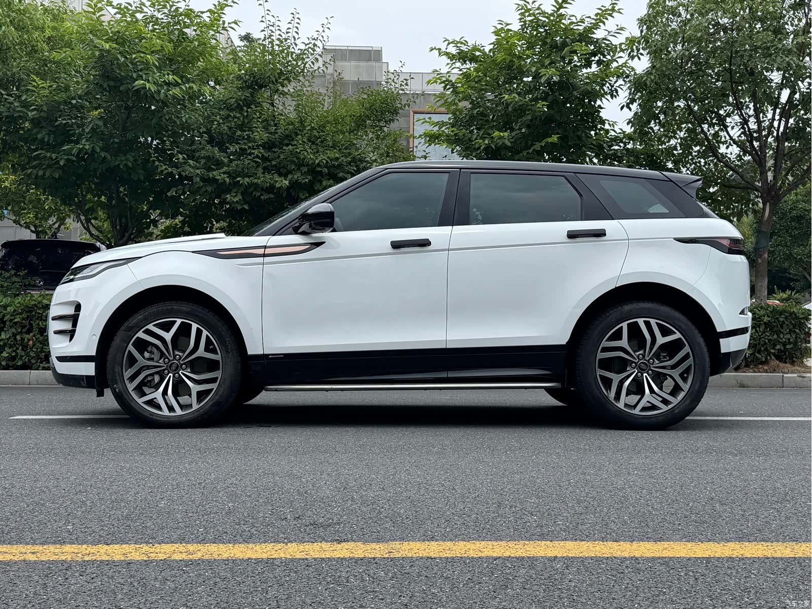 Land Rover Range Rover, 2021 все фото