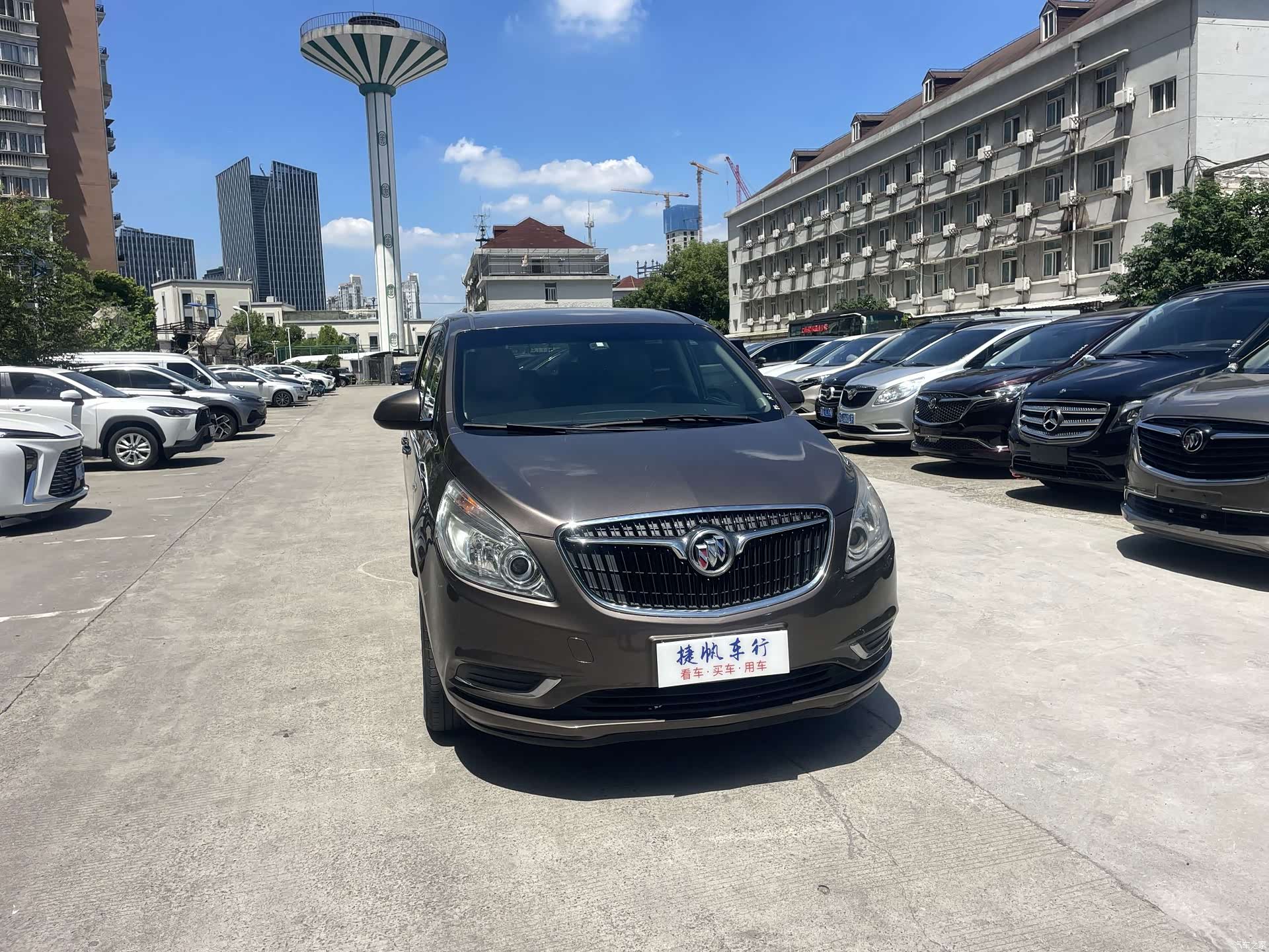Buick GL8, 2018 3