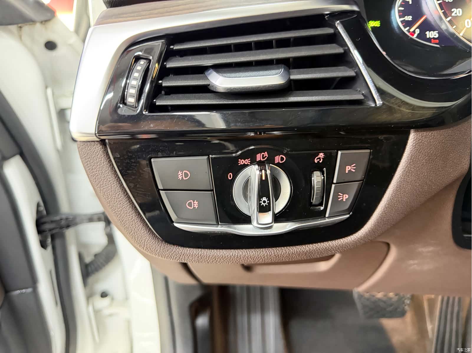 BMW 5 Series, 2017 11
