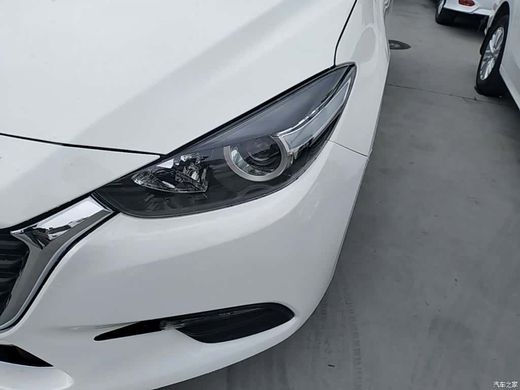 Mazda Mazda3, 2019 24