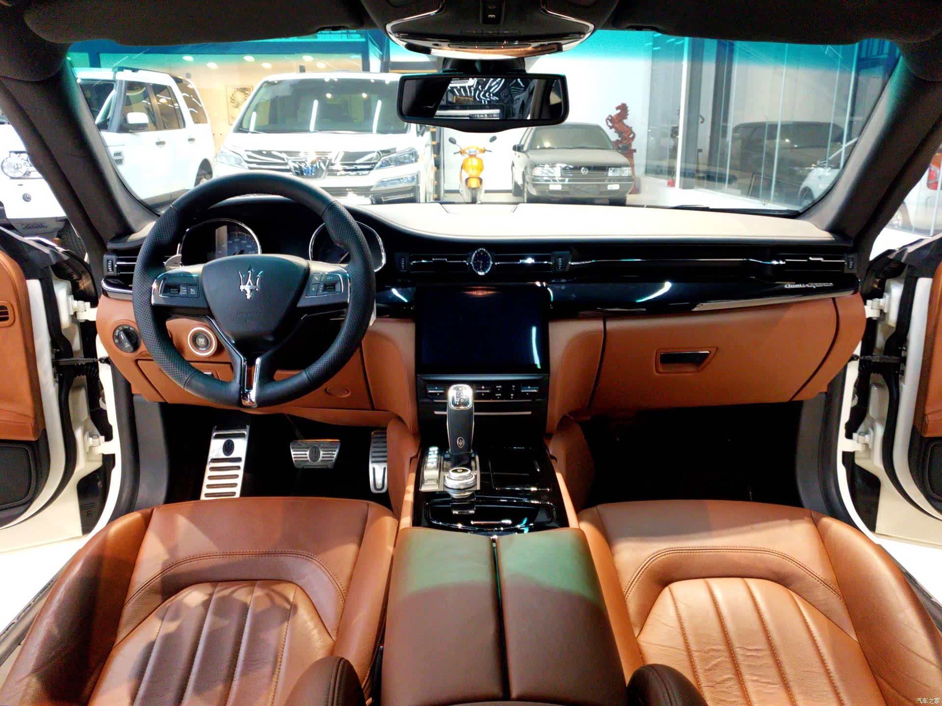 Maserati Q4, 2015 11