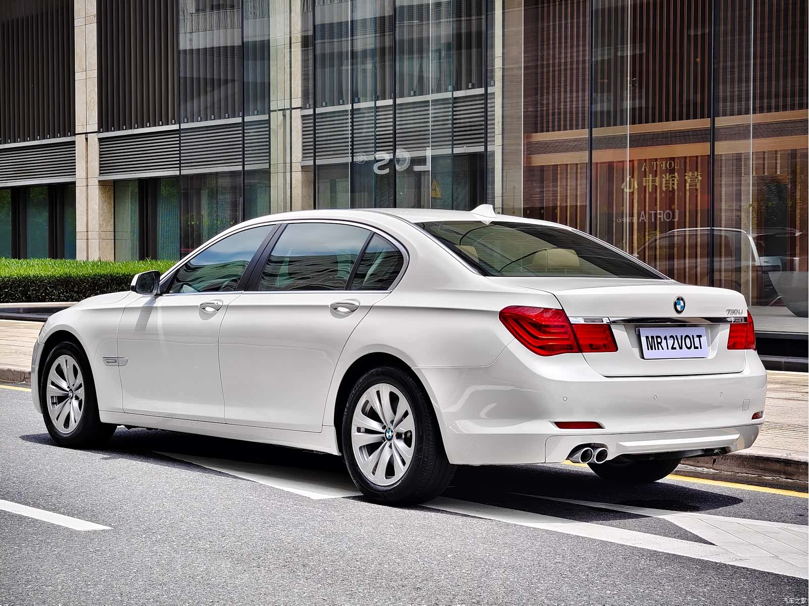 BMW 7 Series, 2011 7