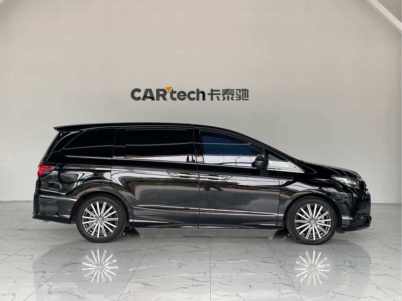 Honda Elysion, 2024 8