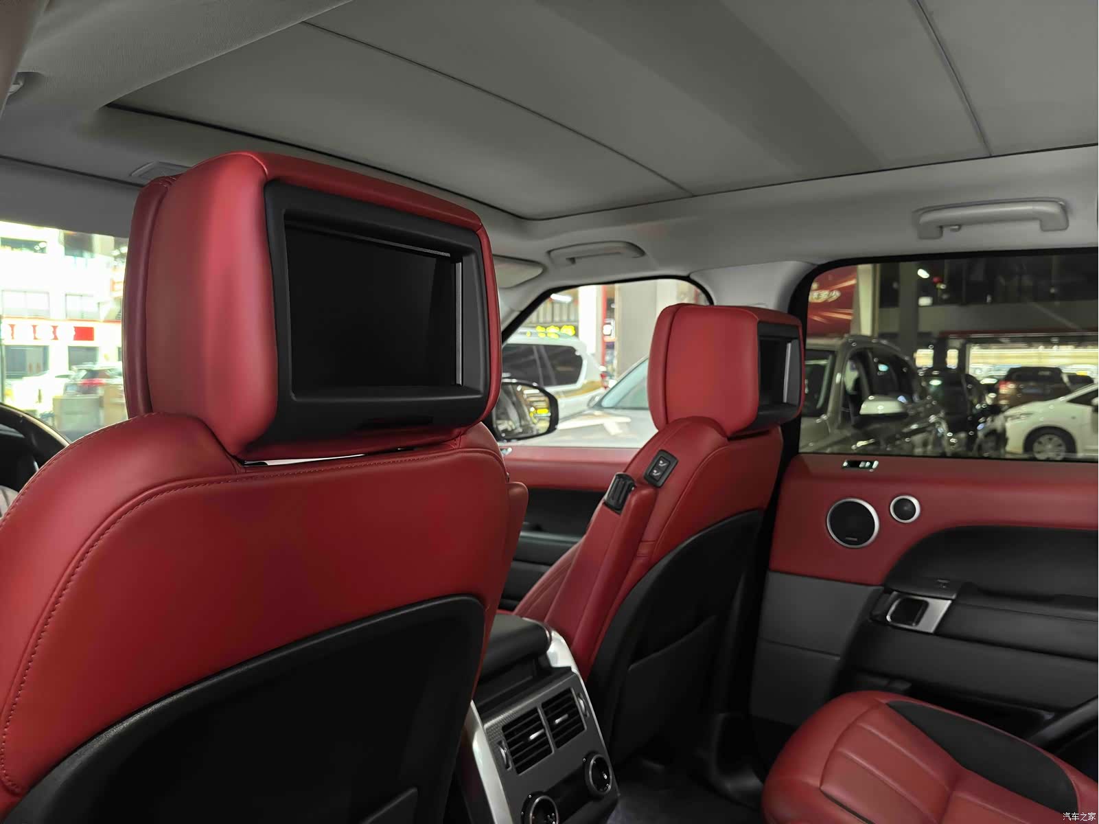 Land Rover Range Rover, 2019 10