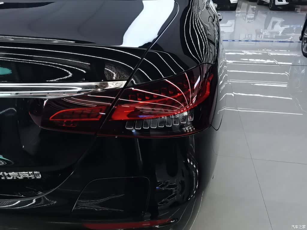 Mercedes-Benz E-Class, 2022 8