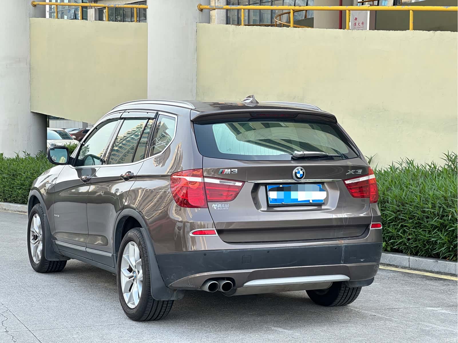BMW X3, 2011 10