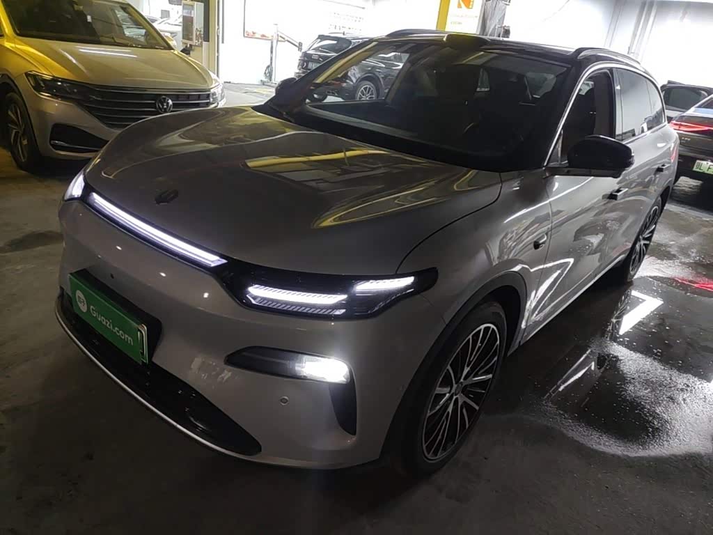 Leapmotor C11