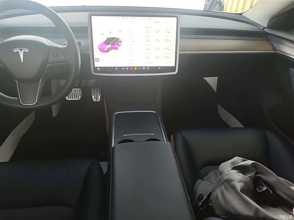 Tesla Model 3, 2022 13