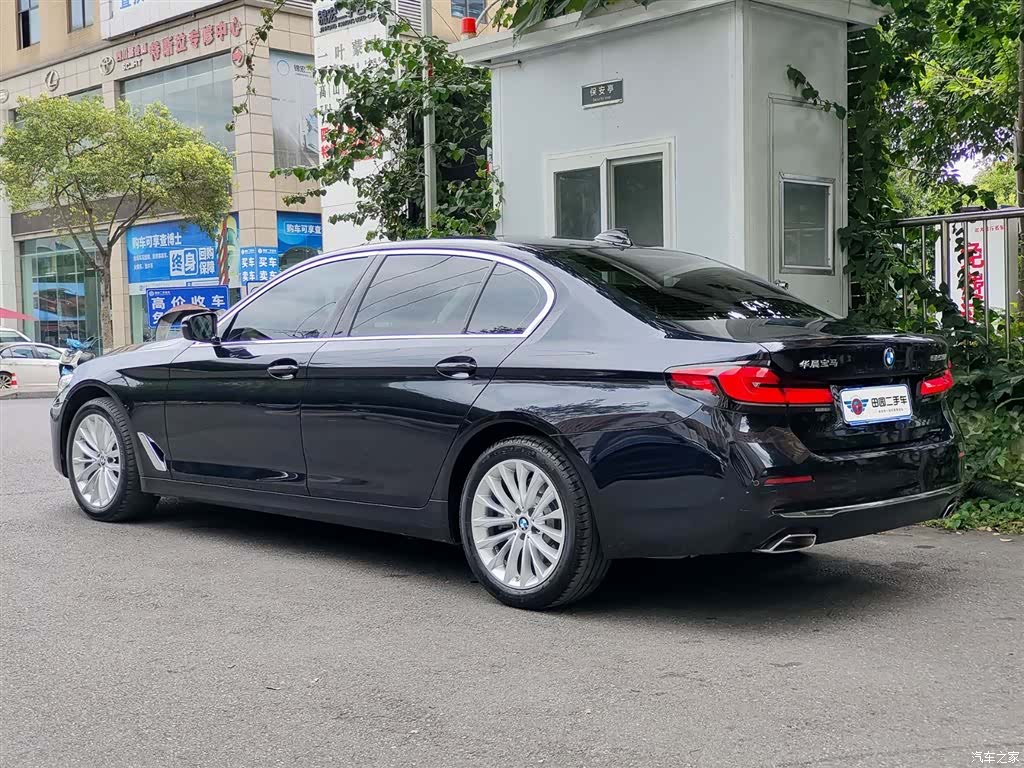 BMW 5 Series, 2022 4