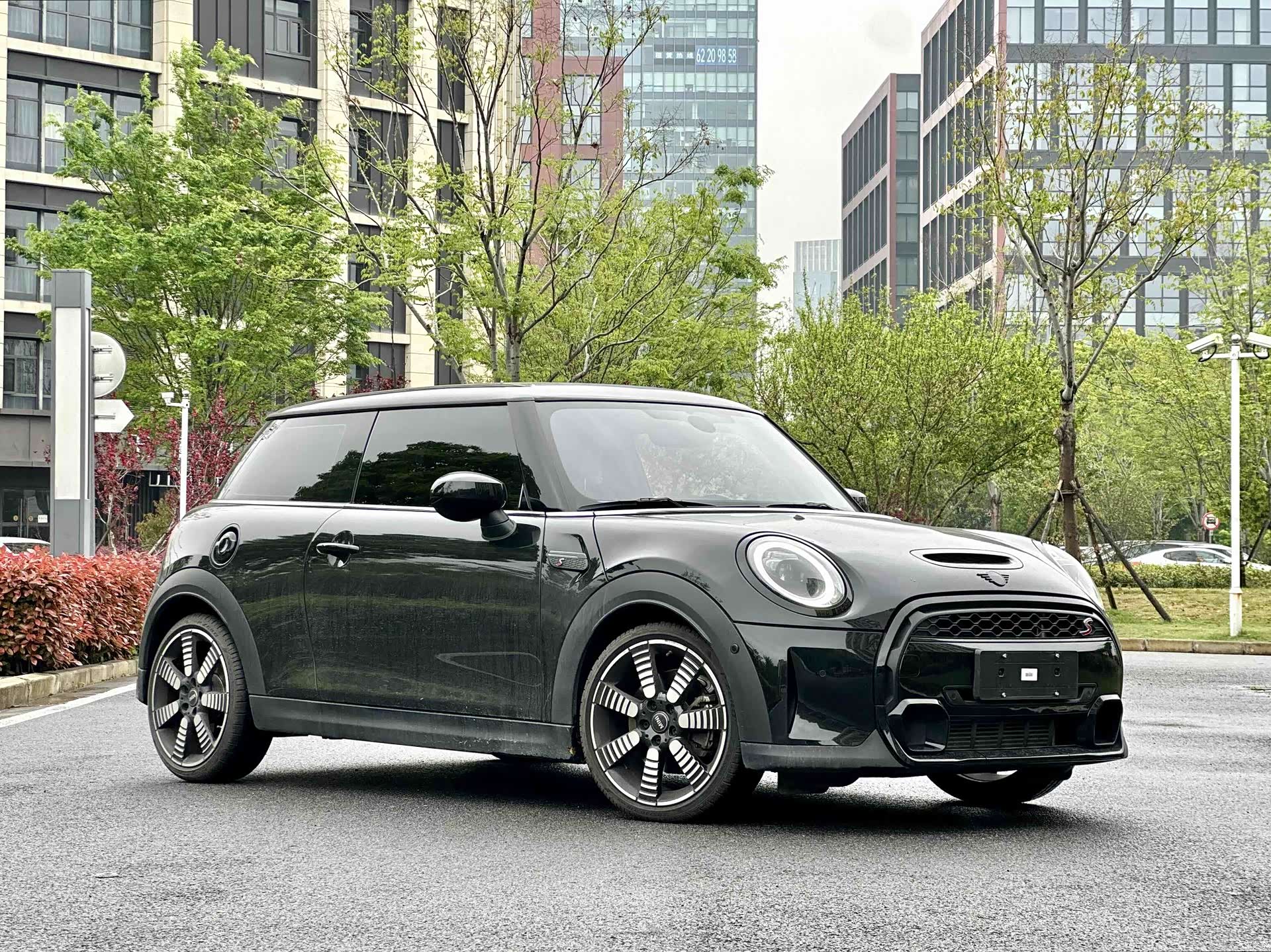 Mini Cooper, 2024 3