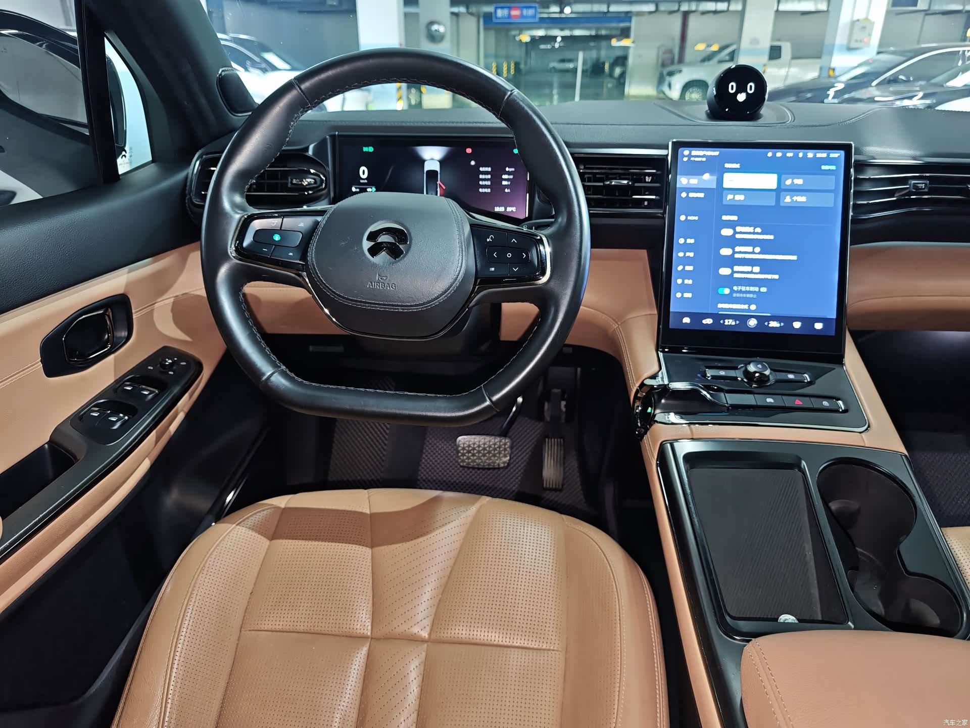 NIO ES8, 2021 13