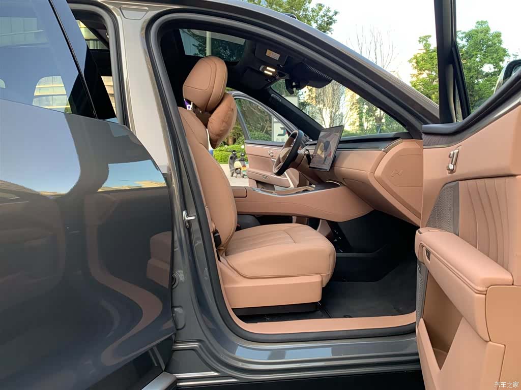 NIO L90, 2025 16