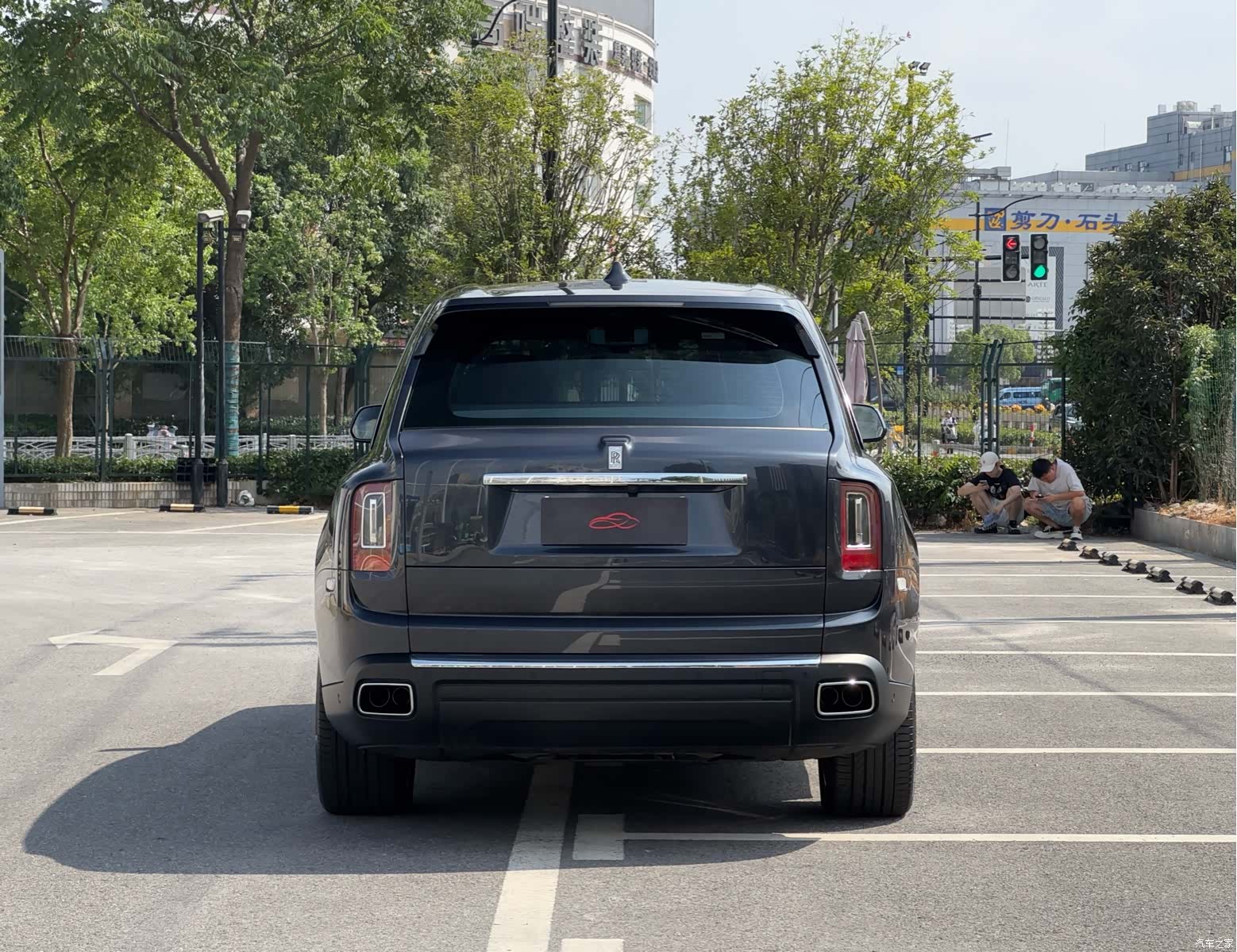 Rolls-Royce Cullinan, 2019 4