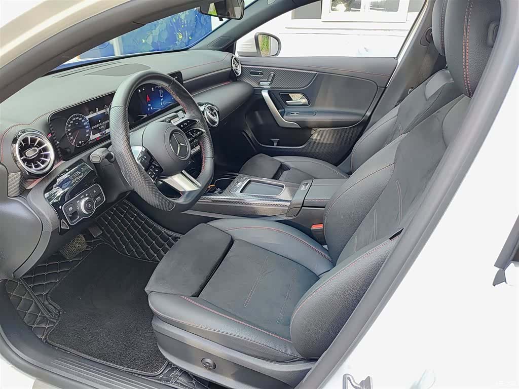 Mercedes-Benz A-Class, 2024 7