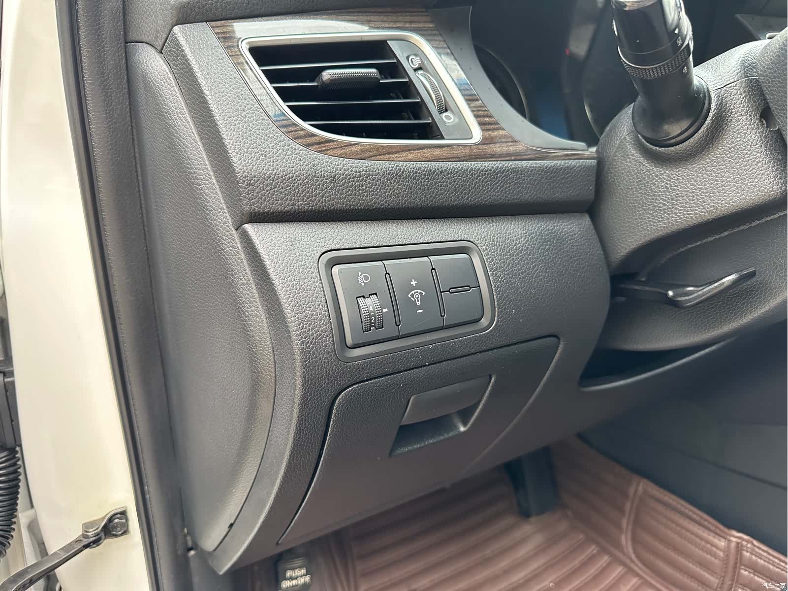 Hyundai GLS, 2016 19