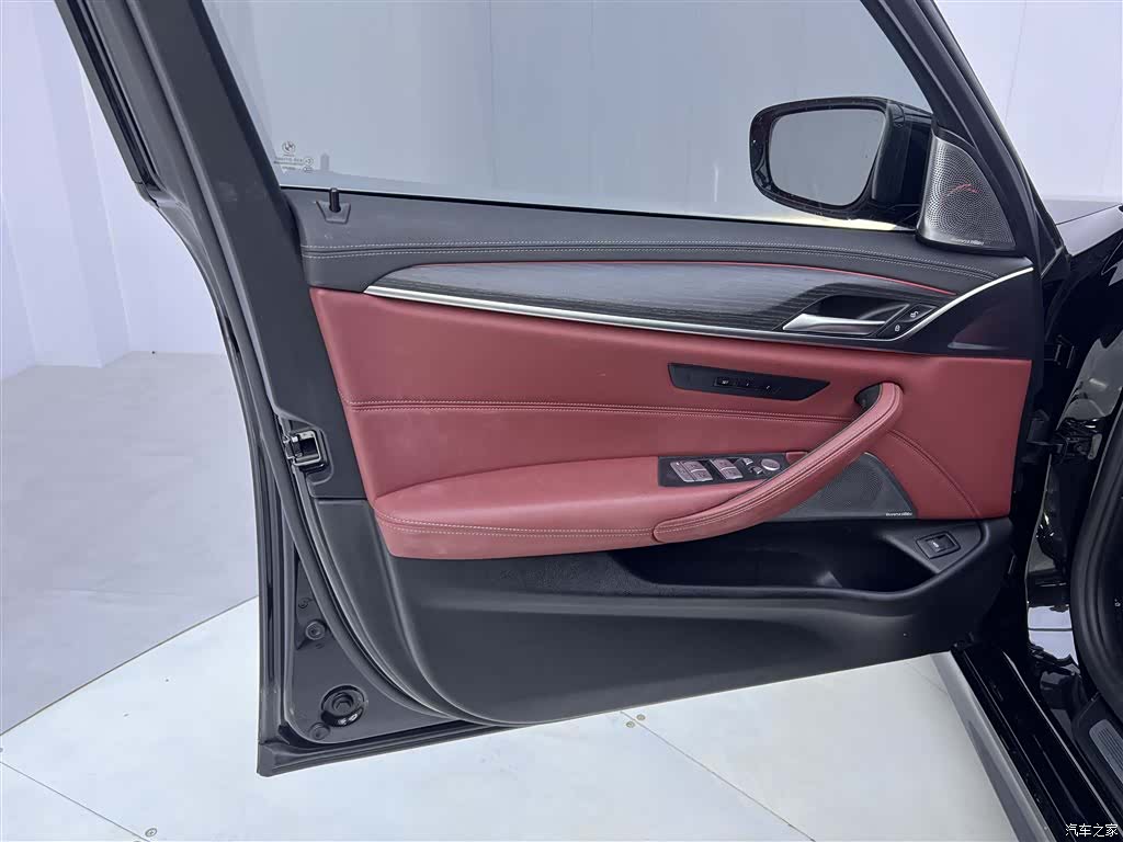 BMW 5 Series, 2022 16