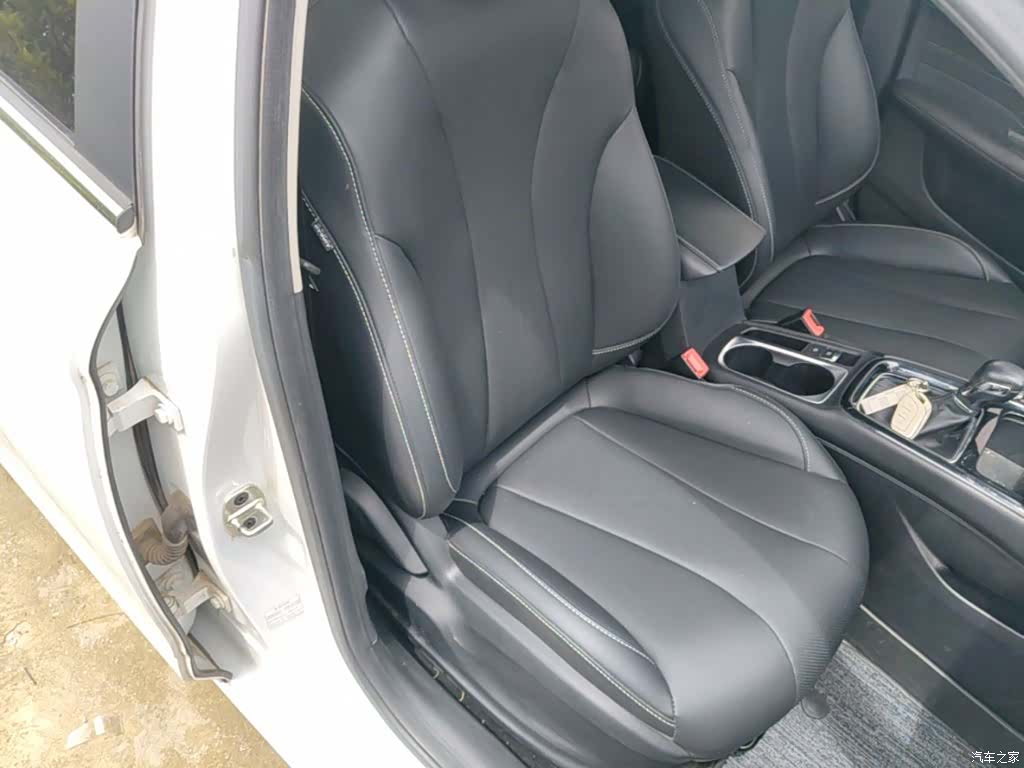 Roewe i5, 2021 25