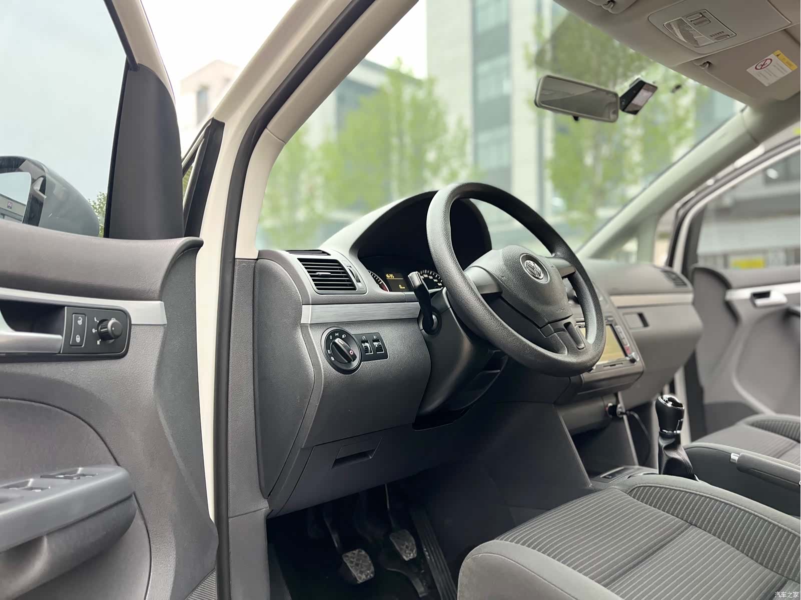 Volkswagen L, 2018 8