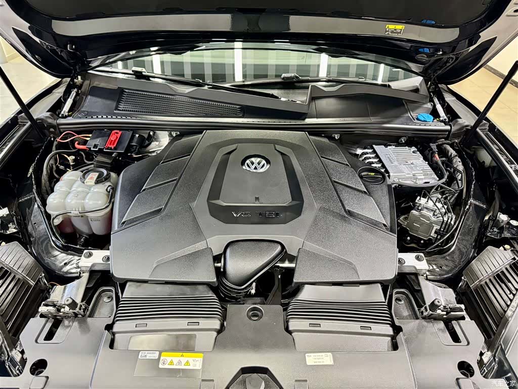 Volkswagen Touareg, 2023 11