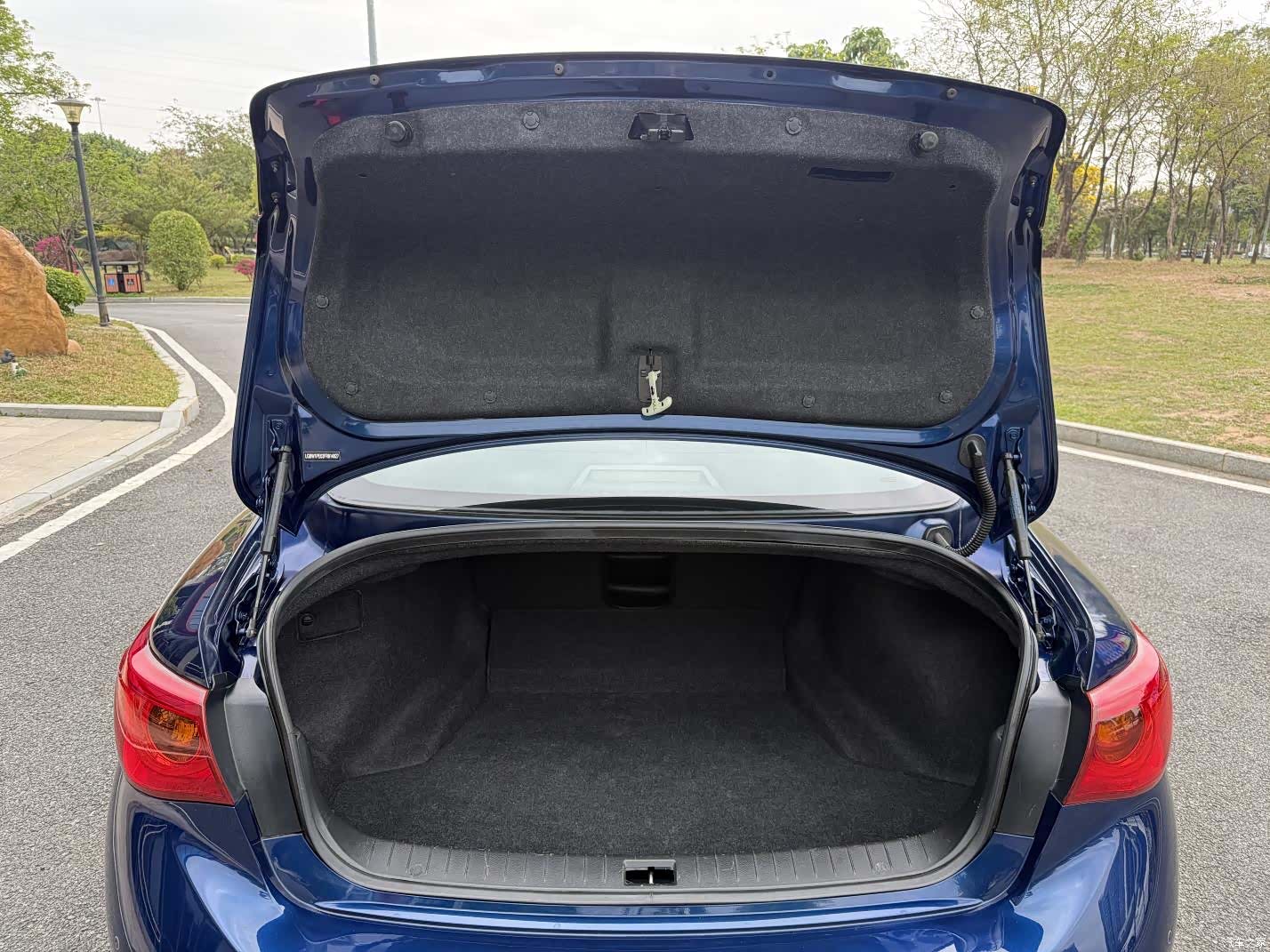 Infiniti Q50L, 2016 22