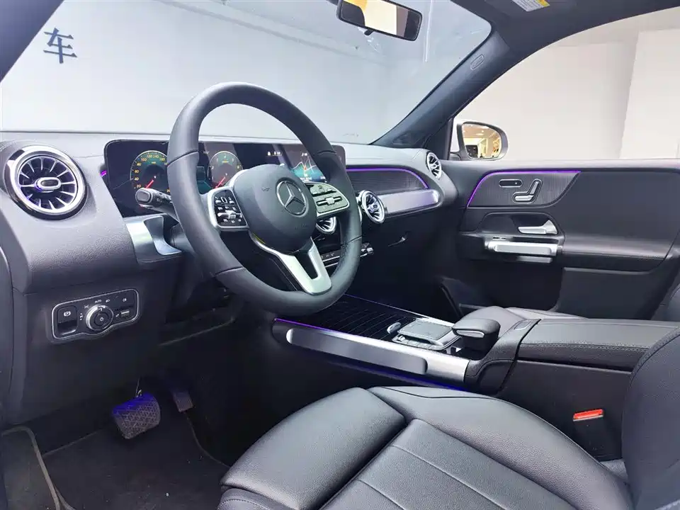 Mercedes-Benz GLB Mercedes-Benz GLB