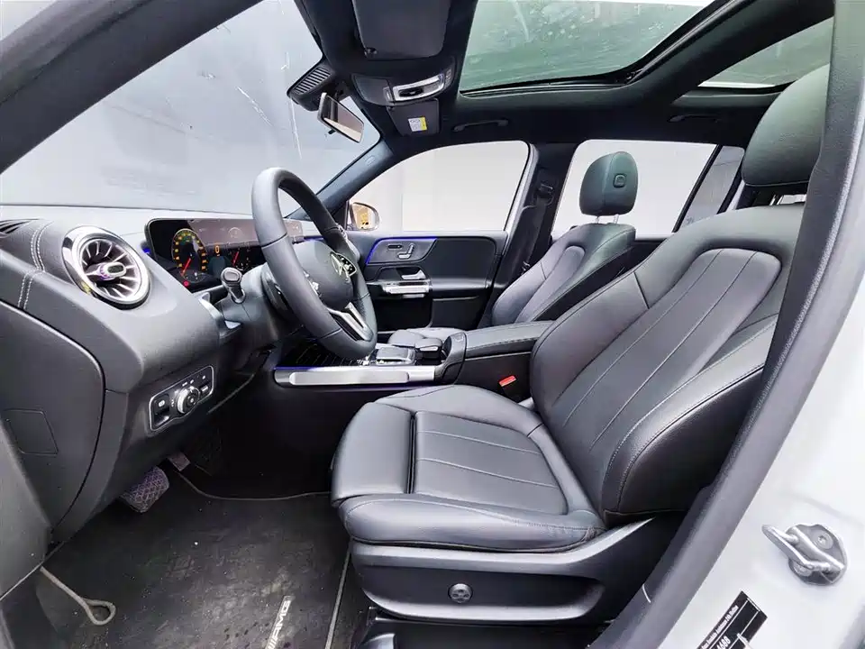 Mercedes-Benz GLB Mercedes-Benz GLB