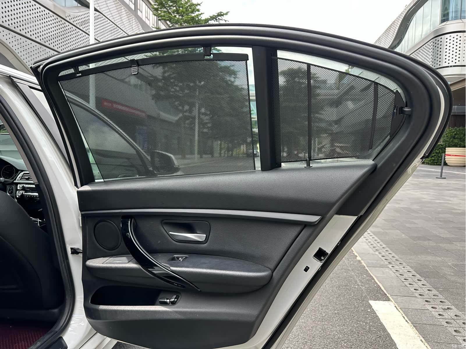BMW 3 Series, 2017 24